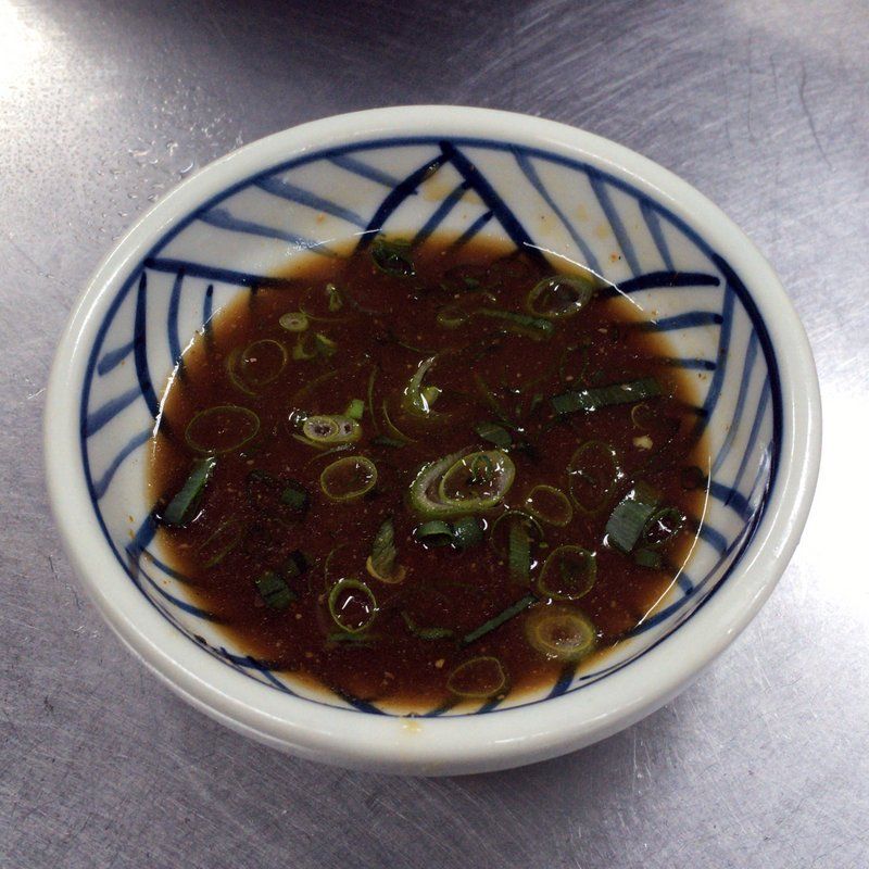 大阪の老舗の老舗メニュー 裏難波 ウラなんば にある焼肉 楽洛亭でツラミ ハラミ 上ミノ センマイでホルモン祭り 安くてうまい黒門市場からも近い名店やった 大阪グルメタクシードライバー