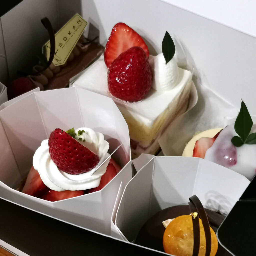 大阪北浜スイーツ持ち帰りグルメ 老舗のケーキショップ 五感 ゴカン 北浜本館でケーキをいくつかテイクアウトで買ってみた 大阪 グルメタクシードライバー 大阪北浜スイーツ持ち帰りグルメ 老舗のケーキショップ 五感 ゴカン 北浜本館でケーキをいくつかテイクアウトで買ってみた 大阪 グルメタクシードライバー