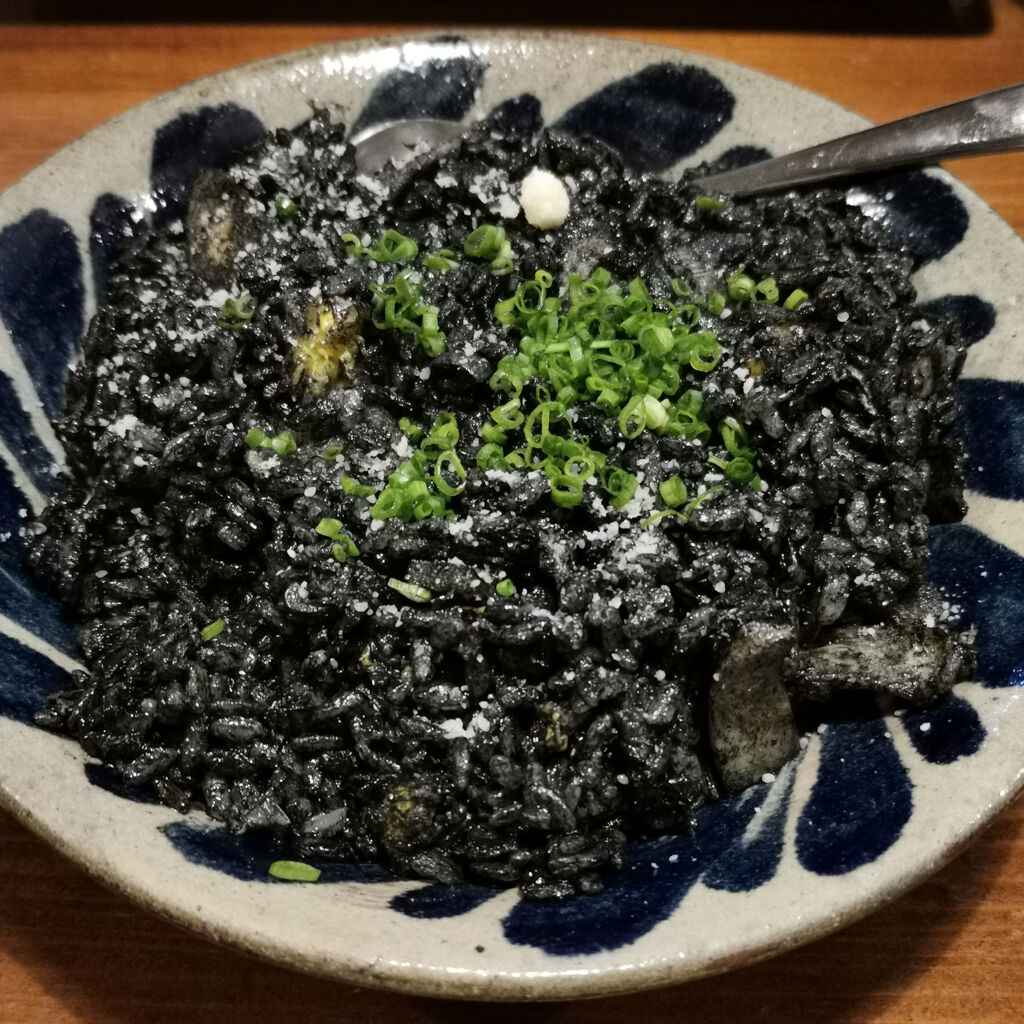 沖縄石垣島食べ歩き外食グルメ。居酒屋まるさ本店。石垣島産にこだわったお店で、ホテルから徒歩で行けた～♪ 予約した方が