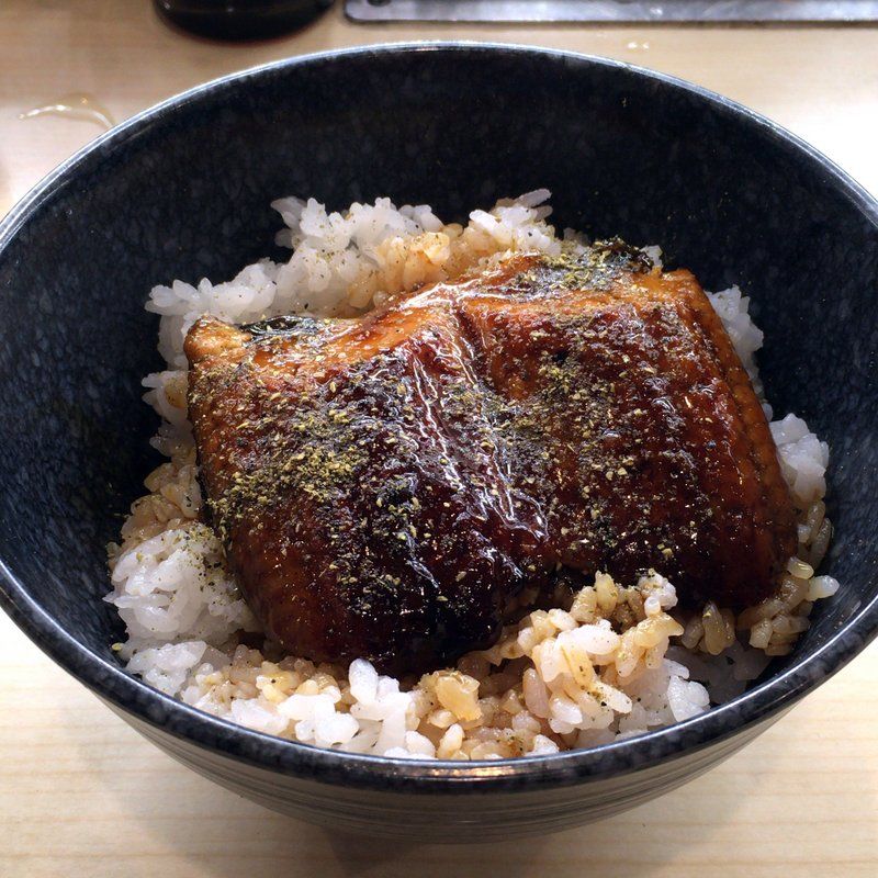 無添くら寿司のすしやのうな丼580円 冷やしぶっかけちく天うどん280円 鰻丼と冷やしうどんまである進化しつづける回転寿司 大阪グルメタクシードライバー 無添くら寿司のすしやのうな丼580円 冷やしぶっかけちく天うどん280円 鰻丼と冷やしうどんまである進化しつづける回転寿司 大阪グルメタクシードライバー