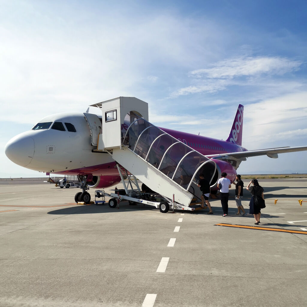 10泊11日北海道旅行記 関空 新千歳空港までlccピーチmm109便がmm115便に欠航振替 エアー代 スマートシート 受託手荷物 チケットガード 手数料で1人片道7 0円 大阪グルメタクシードライバー