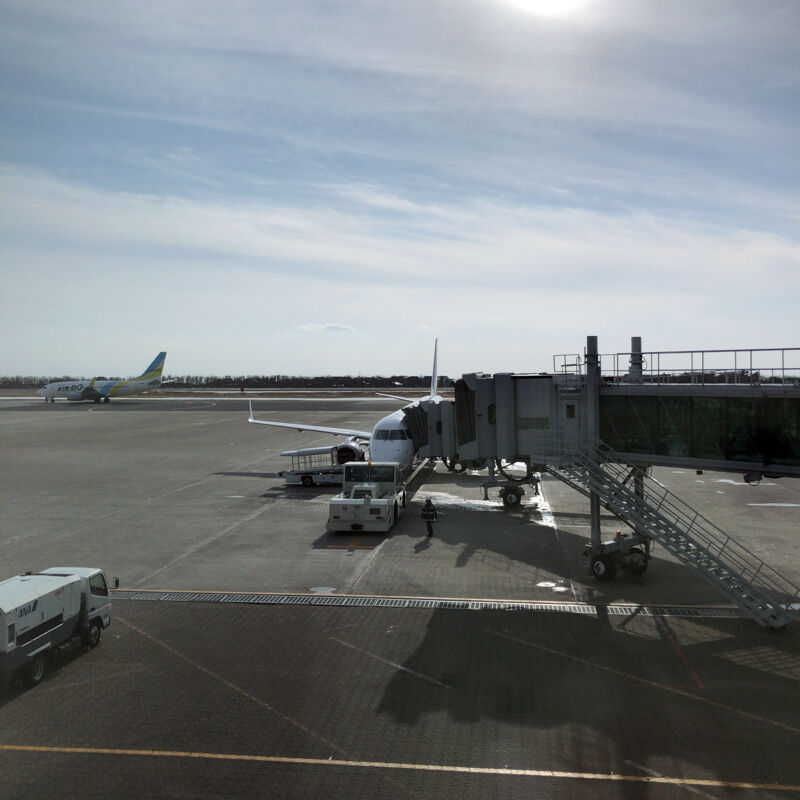 道南函館旅行記 帰りの飛行機は函館空港13時分発の日本航空jal2124便で関西空港までひとっ飛び 上昇中に揺れて怖かった 大阪グルメタクシードライバー