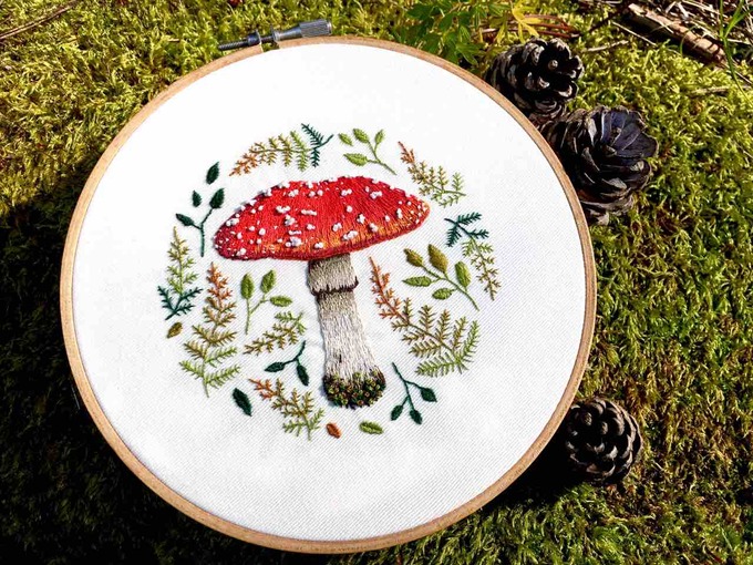 ベニテングタケ 刺繍