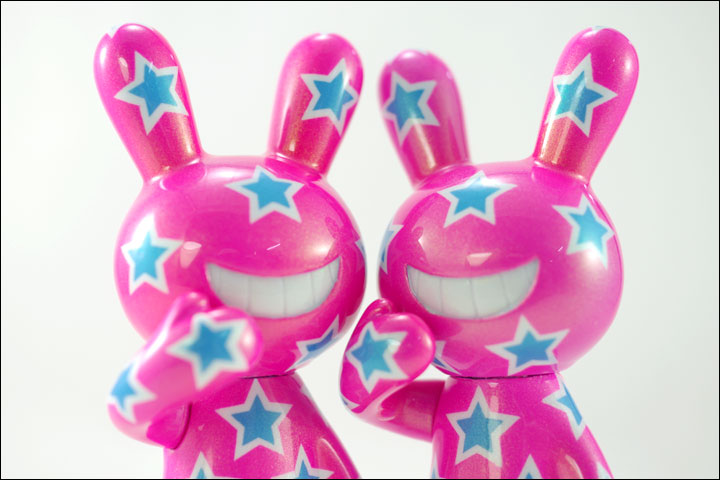 ブラックラビット 星柄 蛍光ピンク 水色 バージョン にんにき日記