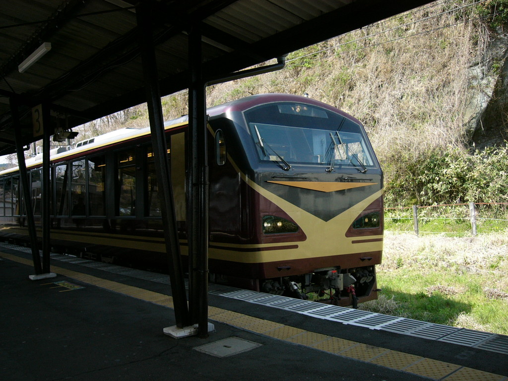 初リゾート列車 奥の細道湯けむりライン ドイツのんびり生活 初リゾート列車 奥の細道湯けむりライン ドイツのんびり生活