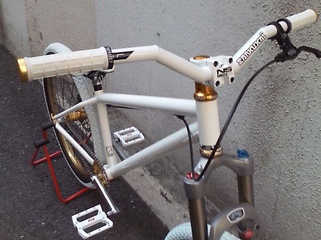 blk mrkt ゴールド ステム 新入荷情報「BLACK MARKET Under Boss