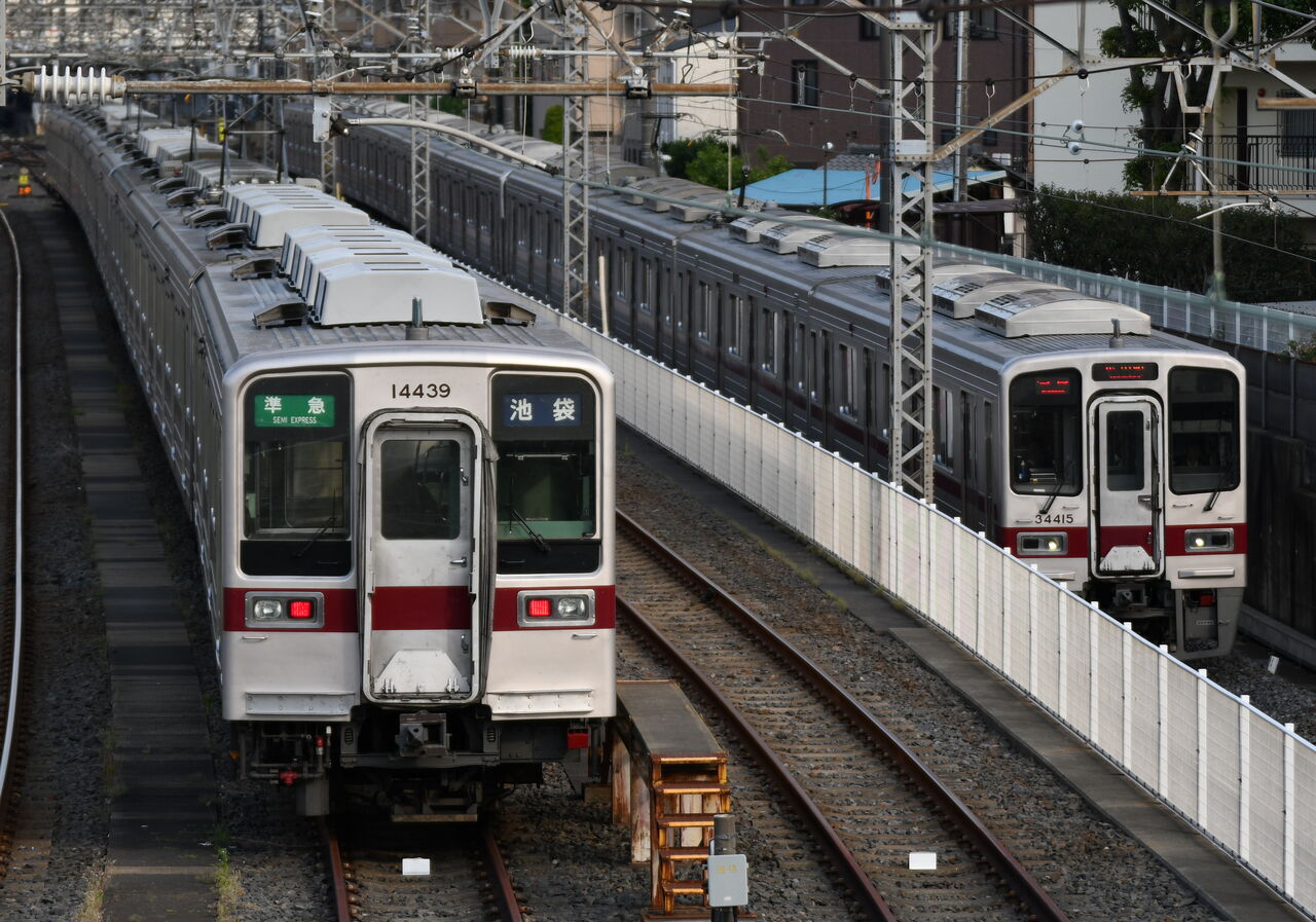 東上線撮影地 10両 緑の資料館