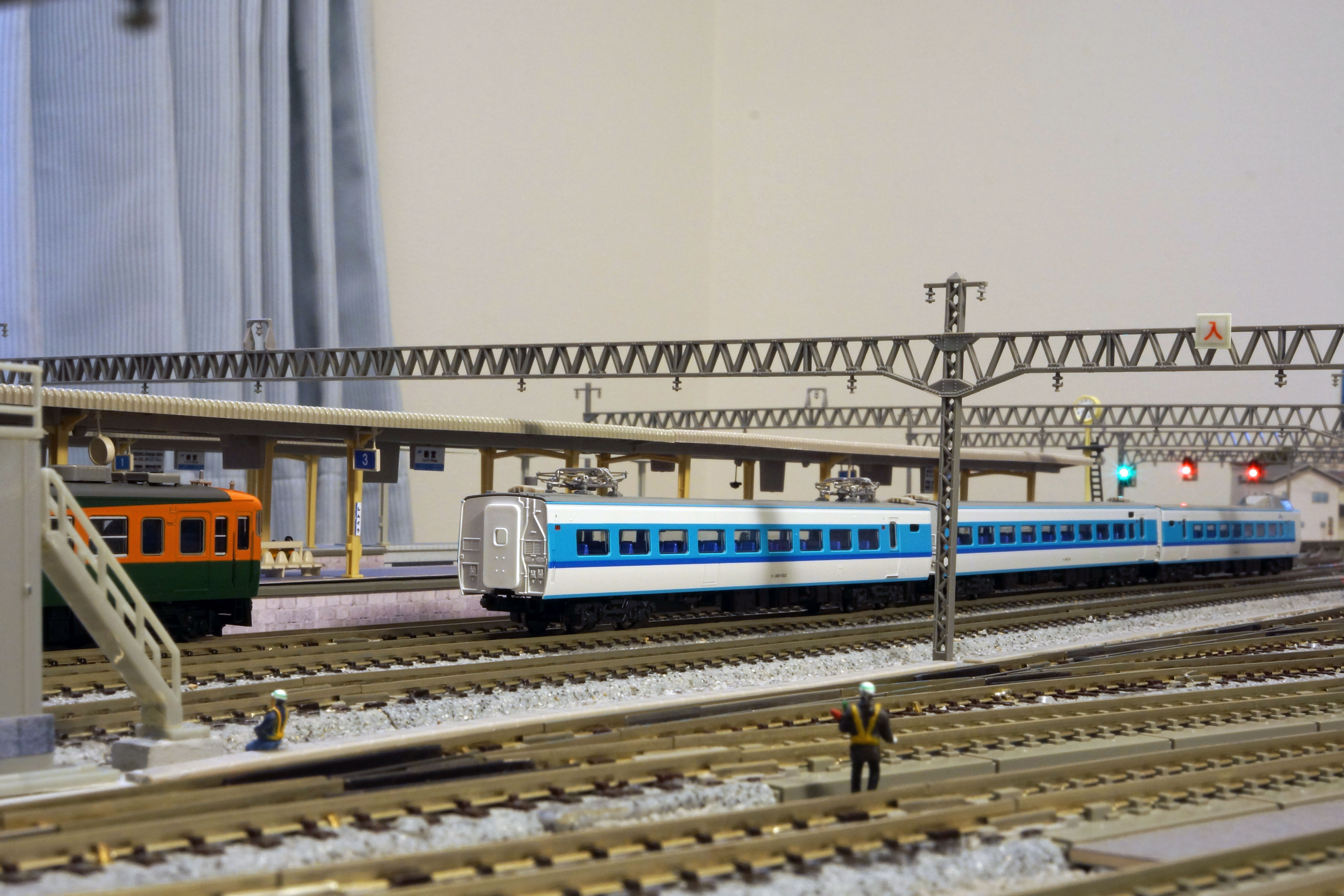 KATO 10-1641/1642 381系「スーパーくろしお」（リニューアル編成