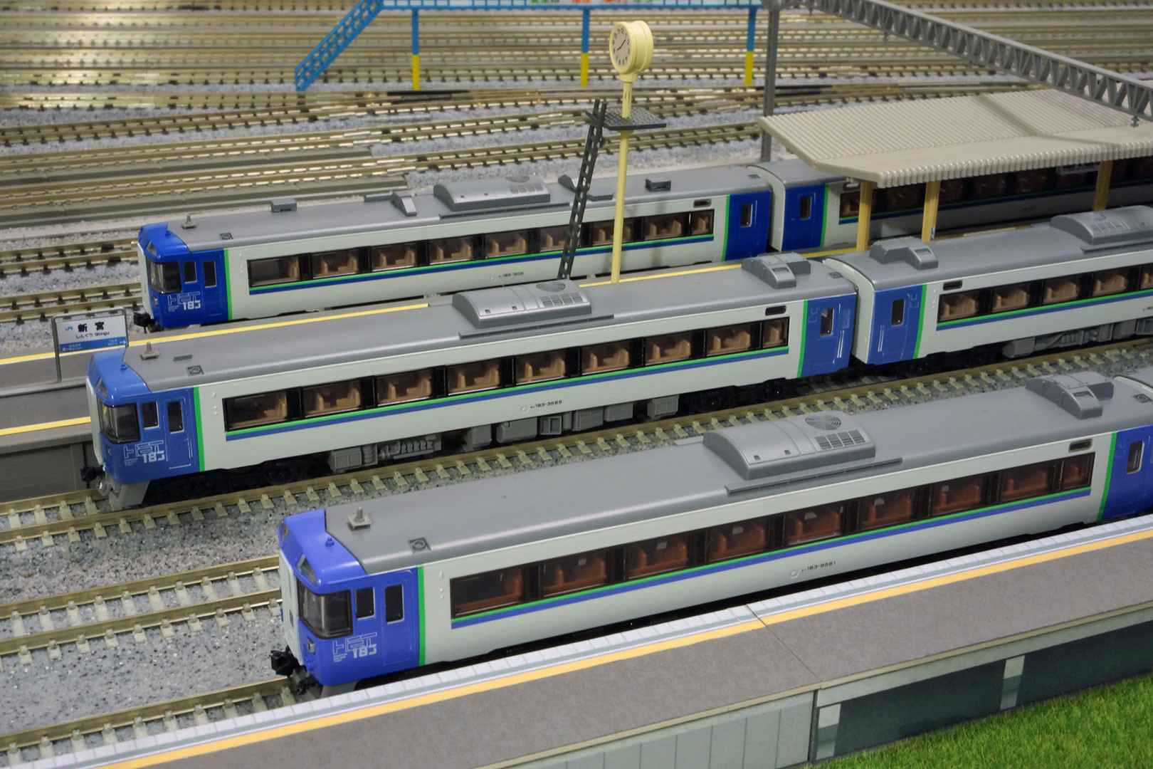 TOMIX 98631/98632 キハ183系7550番代「北斗」 : どみやんの写真 TOMIX 98631/98632 キハ183系7550番代「北斗」 : どみやんの写真