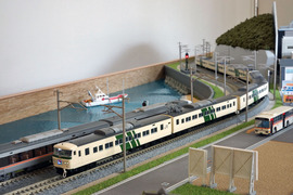 645a8d1e-s.jpg