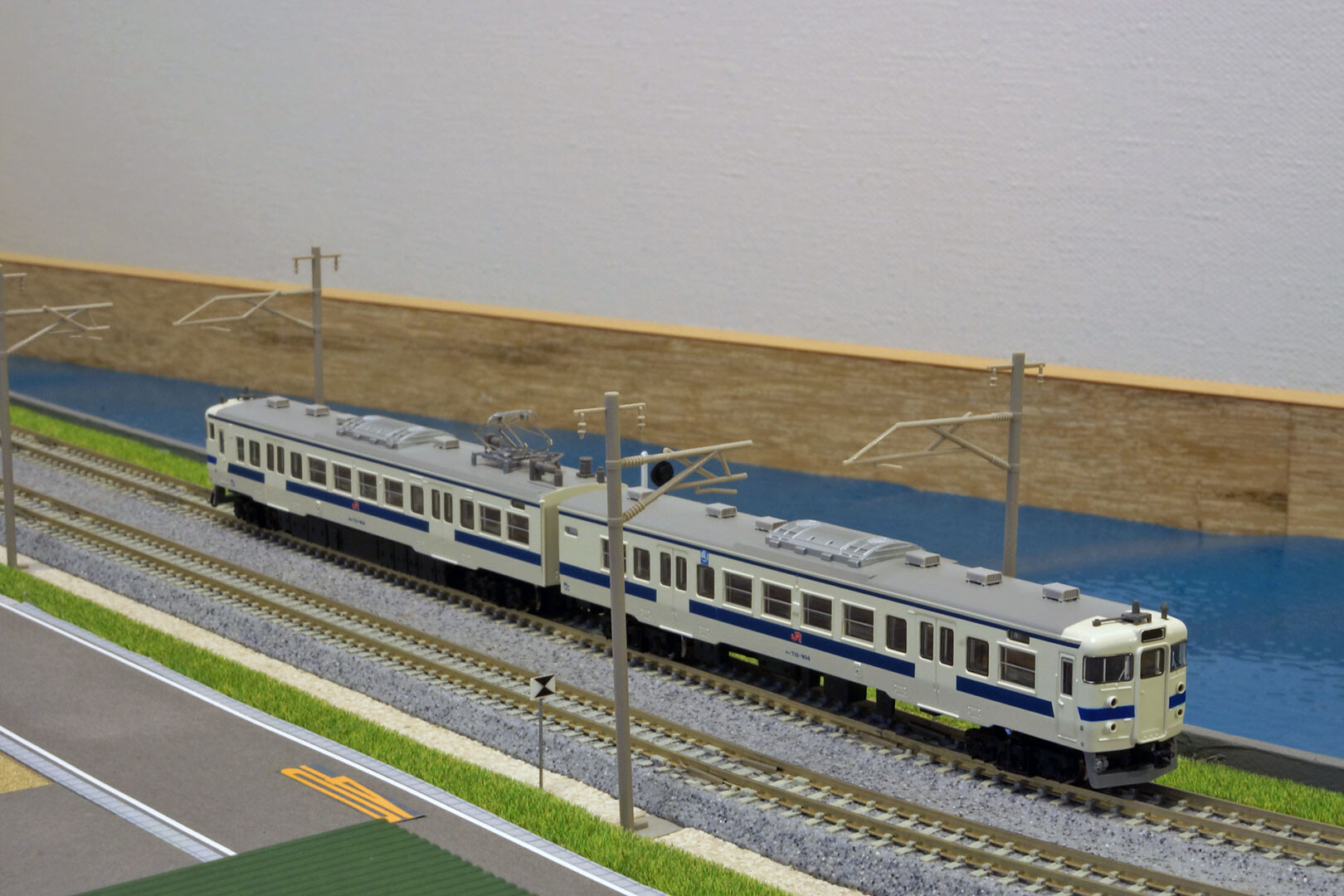 マイクロエース A1271 713系900番代（九州色） : どみやんの写真帳blog派出