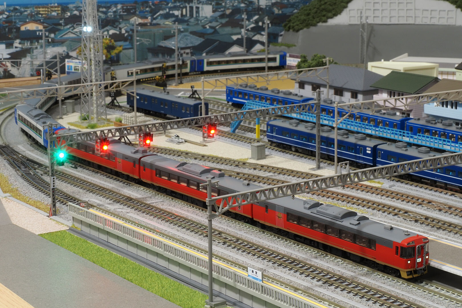 TOMIX 98621 キハ183系500番代「北斗・HET色」 : どみやんの写真帳blog派出
