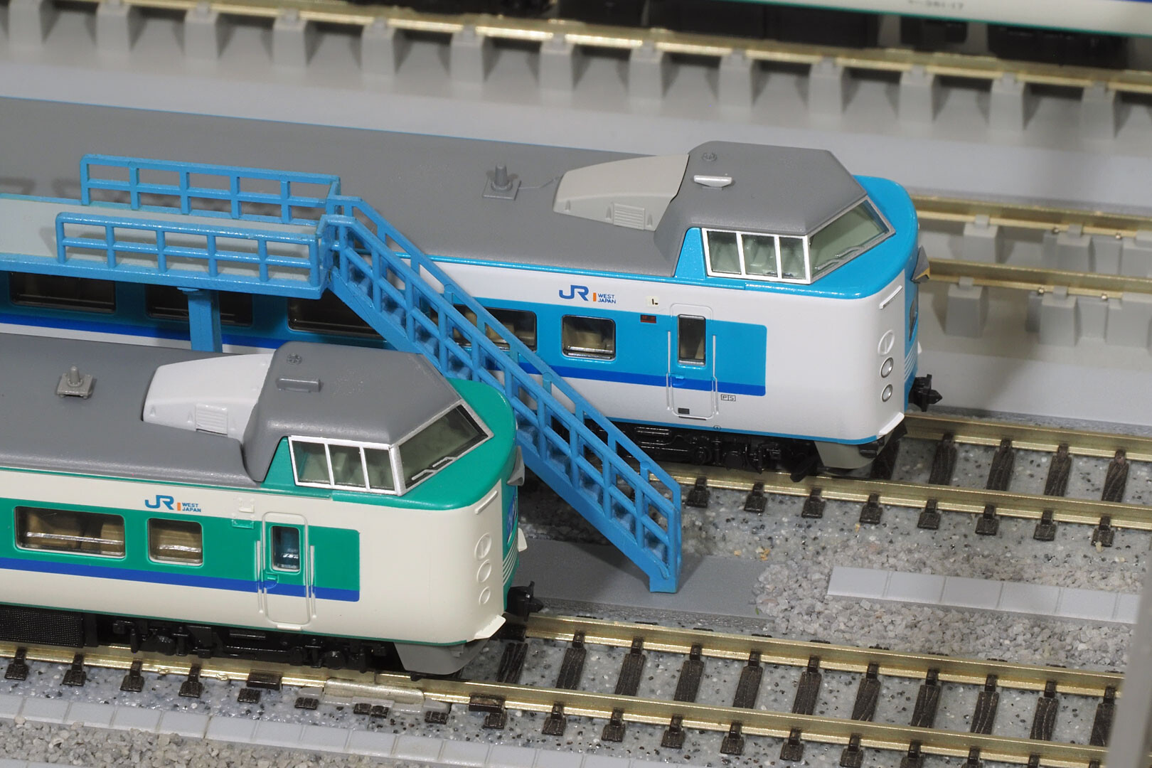 TOMIX 92898/92899 381系「くろしお」 : どみやんの写真帳blog派出