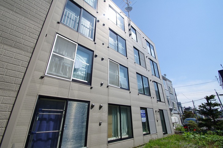 02.OMResidenceN23 exterior