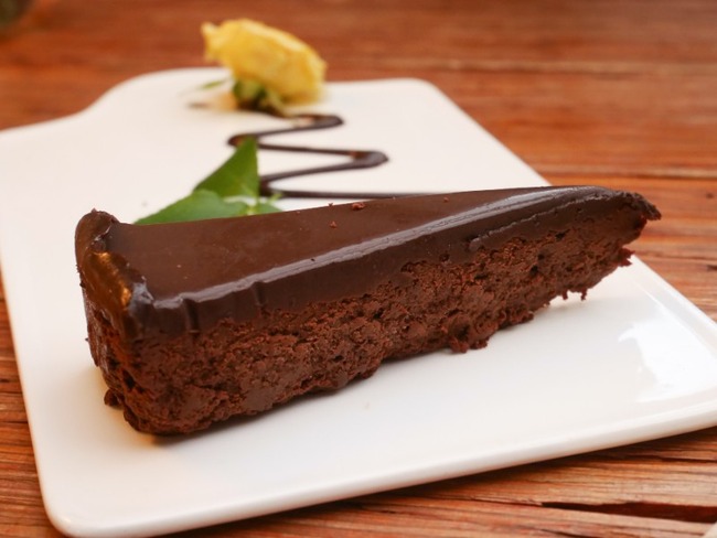 21245473-CDDE-4C83-B573-149266694EBE