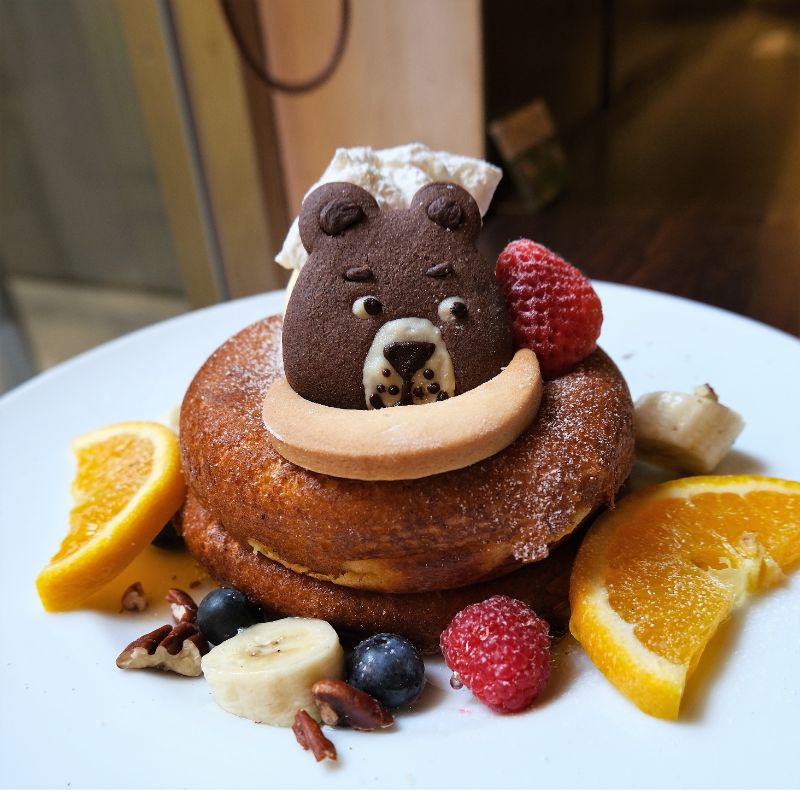 福岡 天神】cafe&books bibliotheque クマくんのみかづきパンケーキ 
