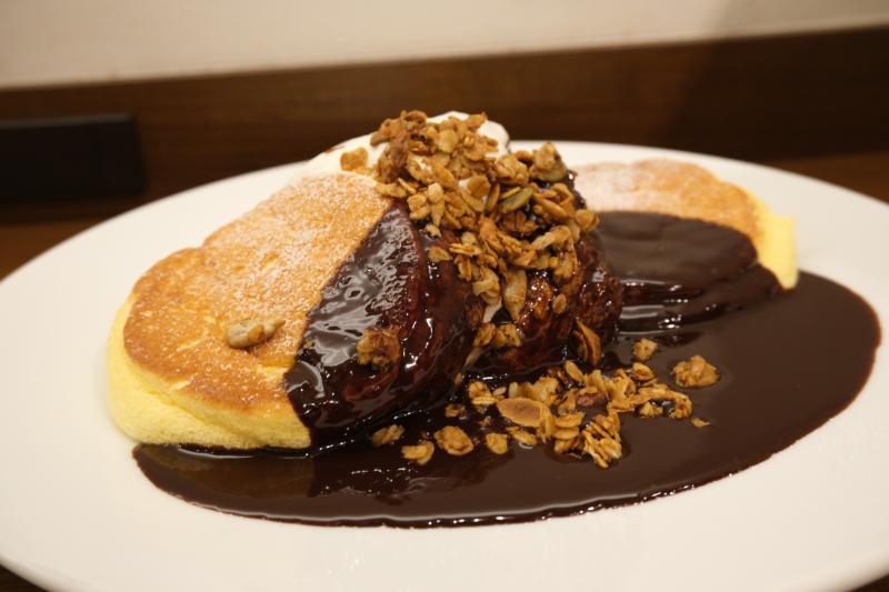 福岡 天神】幸せのパンケーキ ホットチョコレートパンケーキ 自家製