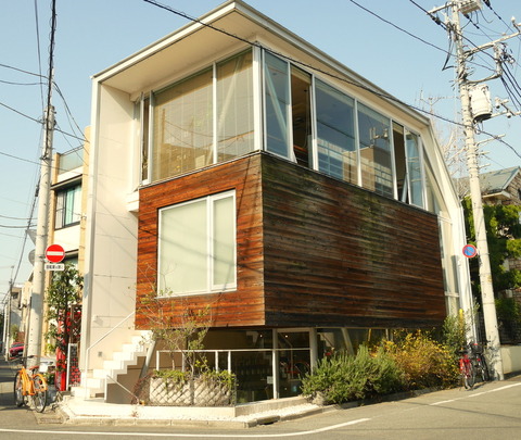 1-P1840392