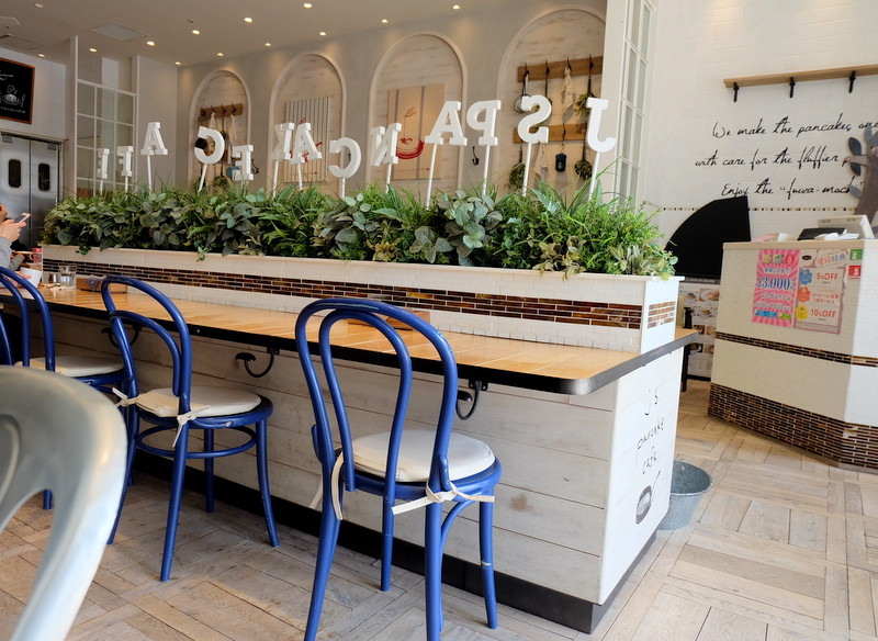 川崎 J S Pancake Cafe ジェイエスパンケーキカフェ 川崎ラゾーナ店 ストロベリーハニーパンケーキ パンケーキ部 Pancake Club Powered By ライブドアブログ