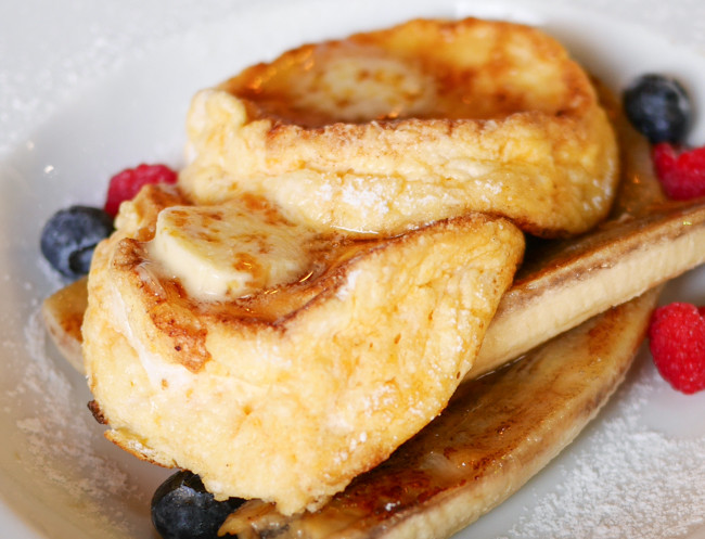 外苑前 ロイヤルガーデンカフェ Royal Garden Cafe リコッタチーズのパンケーキ バナナ添え パンケーキ部 Pancake Club Powered By ライブドアブログ