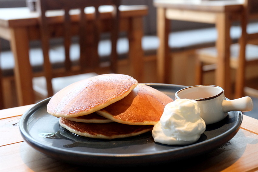 代官山 トリトンカフェ 代官山 Triton Cafe 焦がしバター 生クリームパンケーキ パンケーキ部 Pancake Club Powered By ライブドアブログ
