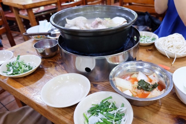 15C6208A-FD0F-4CD0-9676-3C8AFADEC420