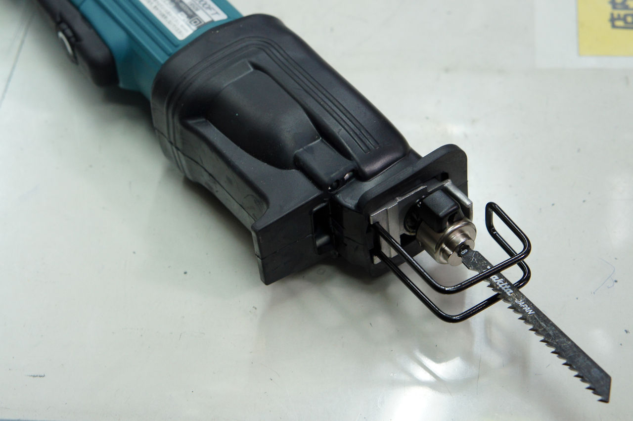 マキタ 小型レシプロソー JR1000FT : 大塚タナカblog マキタ 小型レシプロソー JR1000FT : 大塚タナカblog