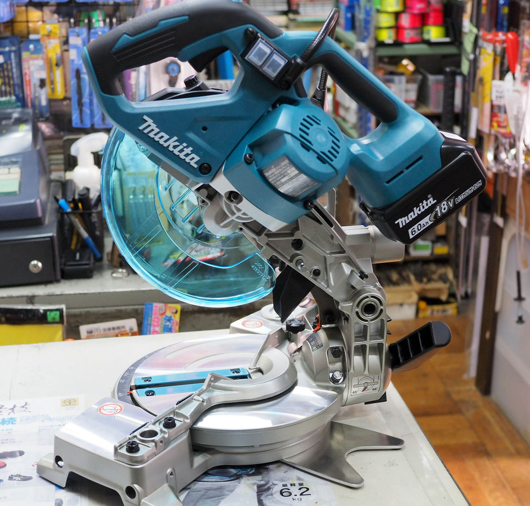 マキタ 充電式卓上マルノコ LS600D : 大塚タナカblog 買い銀座 充電式卓上マルノコ LS600D マキタ 工具/メンテナンス