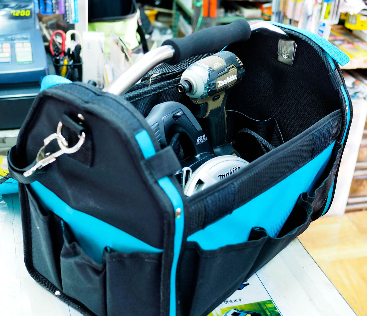 最大47%OFFクーポン マキタ ソフトツールバッグ A-65034 新品 マキタ ソフトツールバッグ A-65034 新品