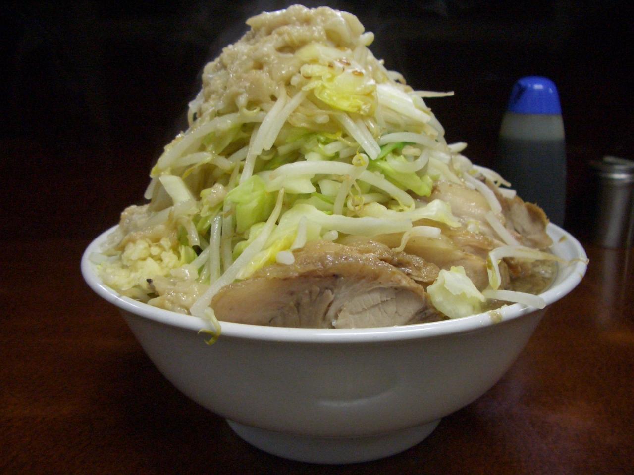 ラーメン二郎 めじろ台法政大学前店 城東 ナパームストレッチ