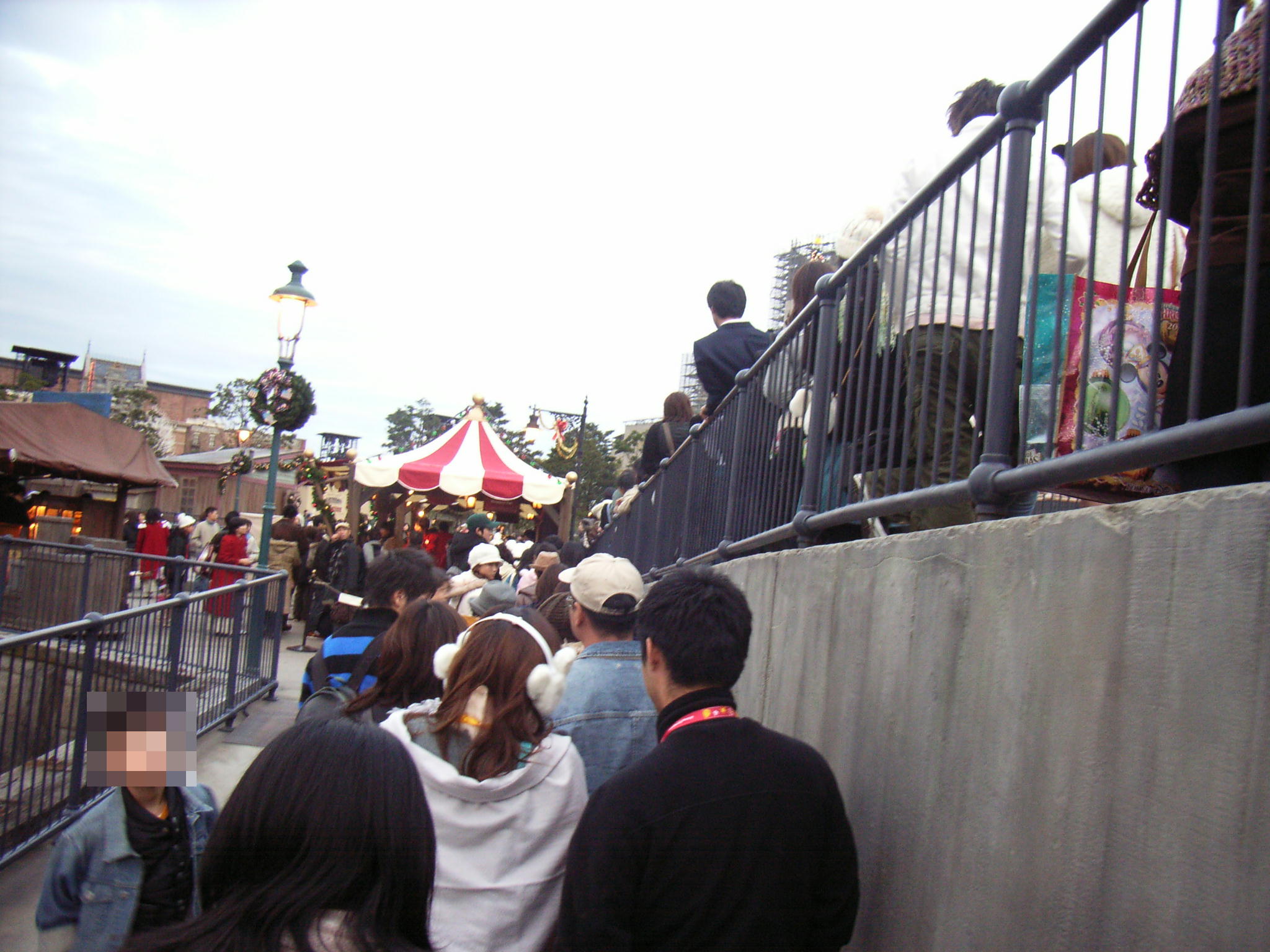 ディズニーシー ワンコインゲームの待ち列に対する一考 深夜帯的話 ディズニーリゾート 秘情報 Tdr 秘情報アネックス