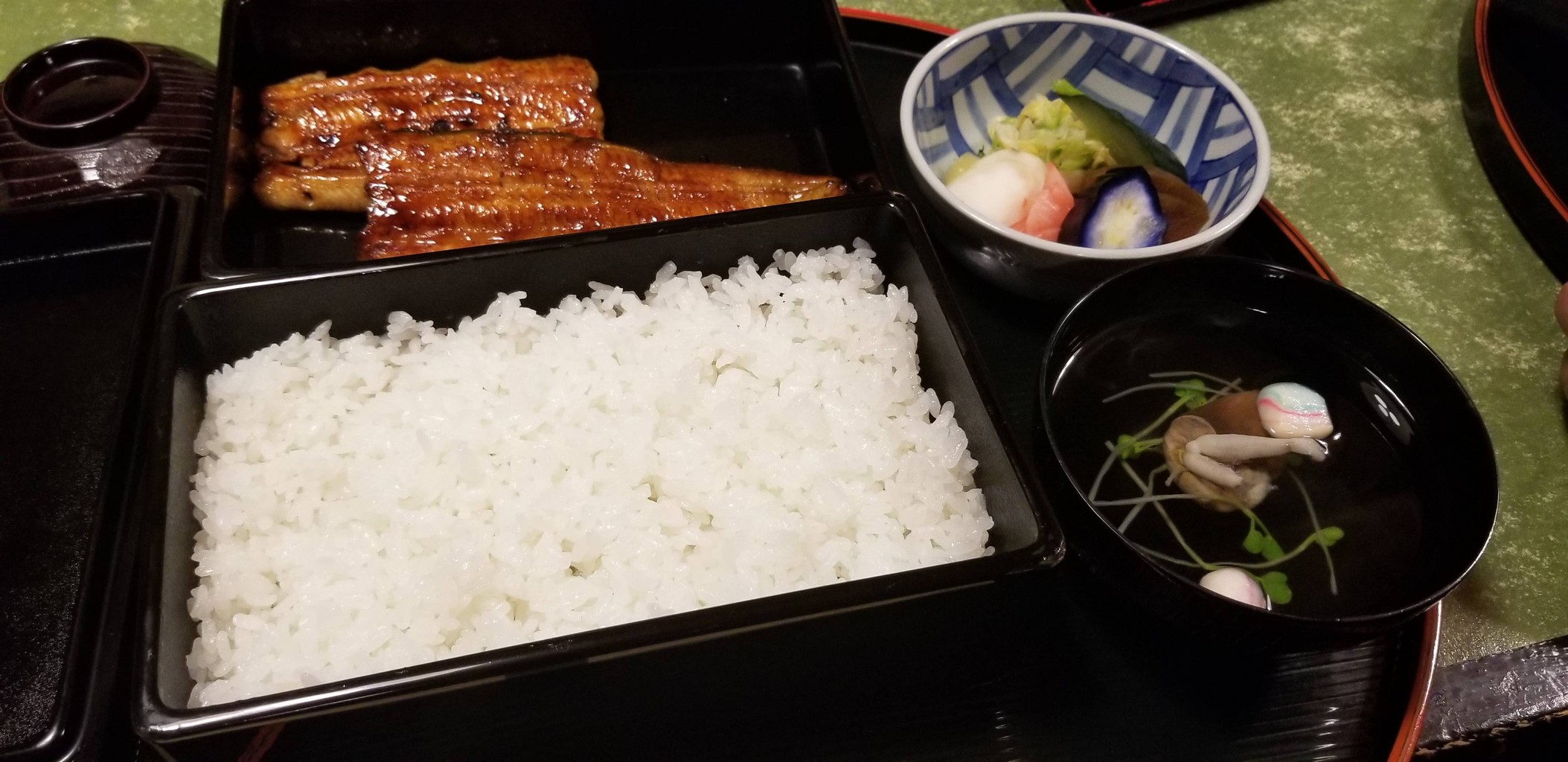 日本人 うな重うめぇえええええ ワイ ホンマか ｼﾞﾛﾘ 日本人 っ それな速報