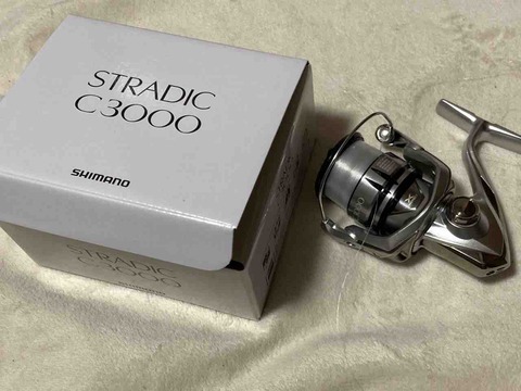 SHIMANO - 19ストラディックc3000　カスタム使用1回 SHIMANO】新品リールが届いたので開封してハンドルノブを