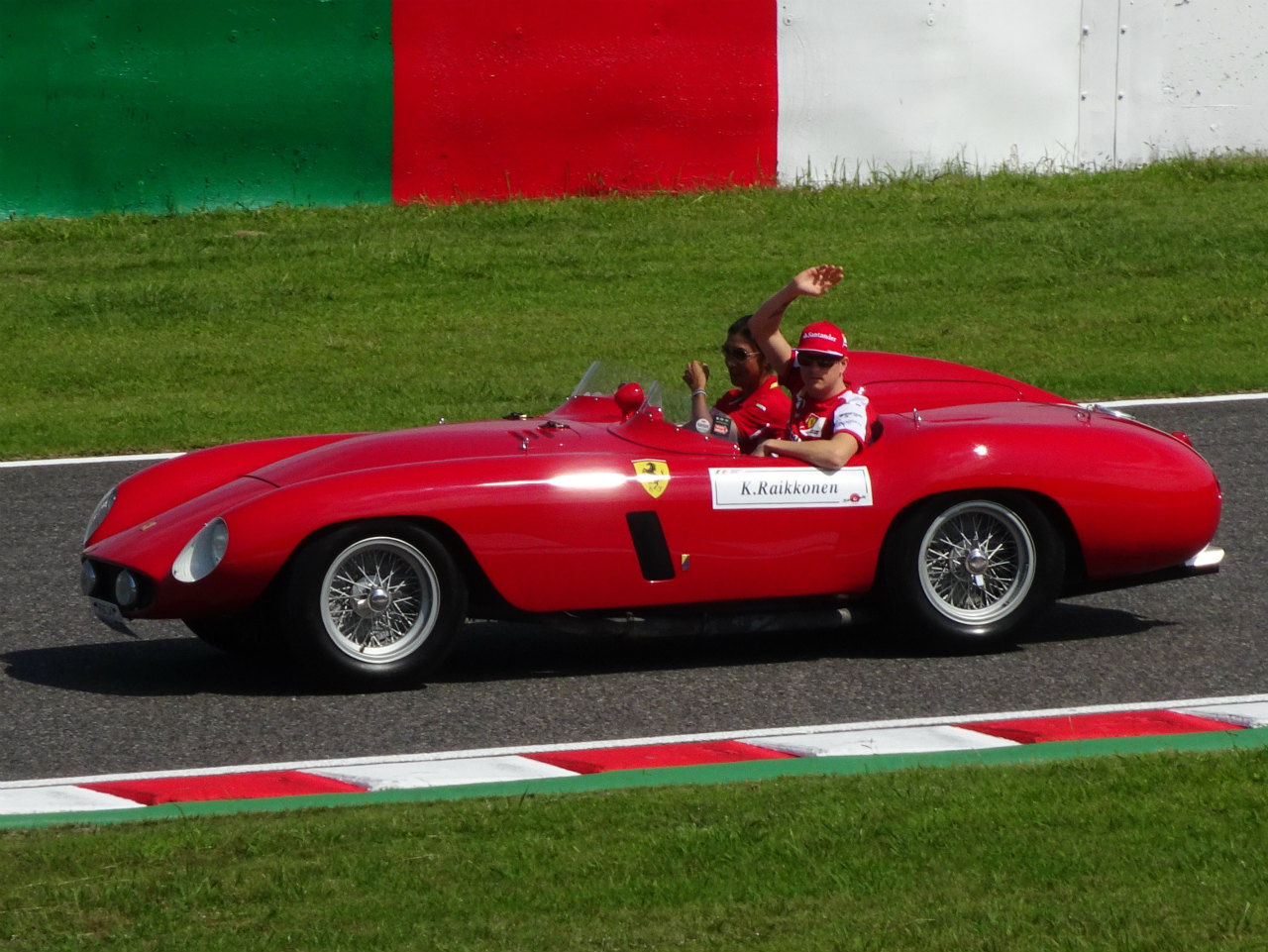 フェラーリ キミライコネン ネームタグ 支給品 レア 日本GP 鈴鹿 F1