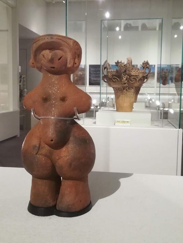 国宝 縄文のビーナス＆国宝 火焔型土器