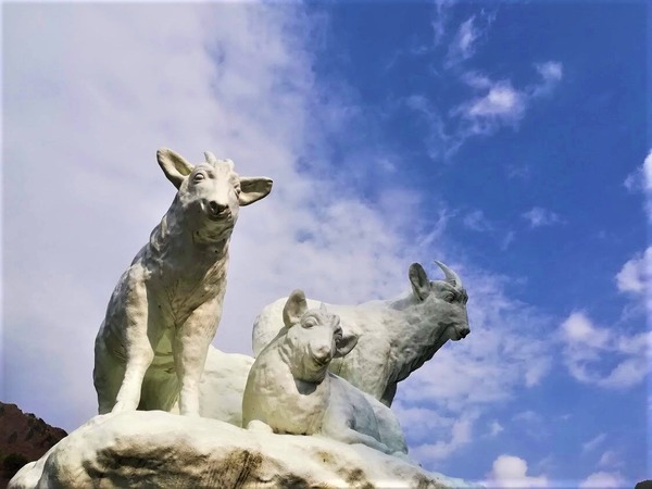 カモシカ像　笠堀ダム