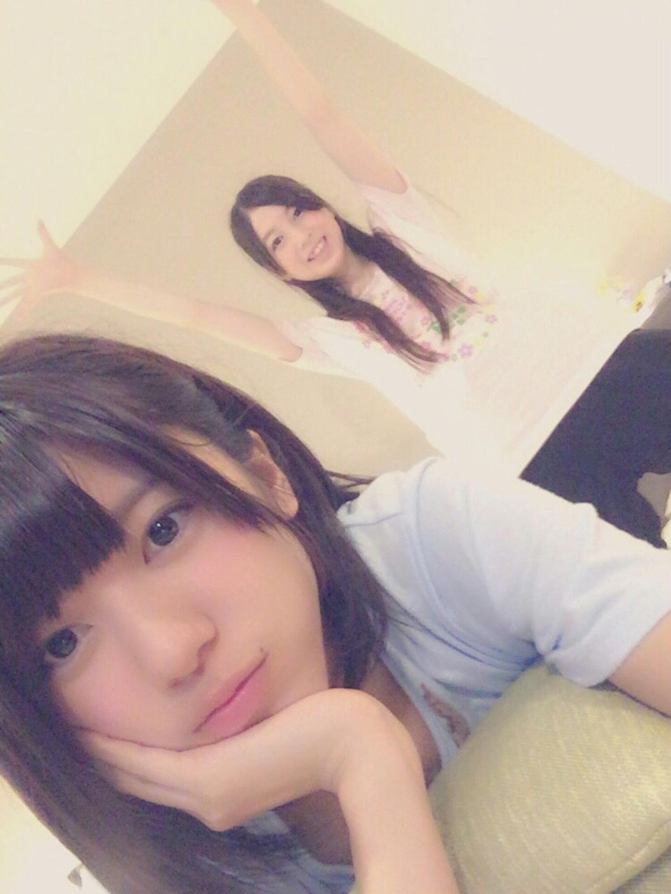 チーム８ 永野芹佳 大西桃香 濵咲友菜がキス顔自撮りをup 関西エリア755 50万ウォッチ記念 チーム8情報局 Akb48 Team8