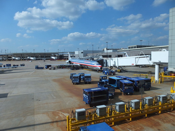 DFW MD-80