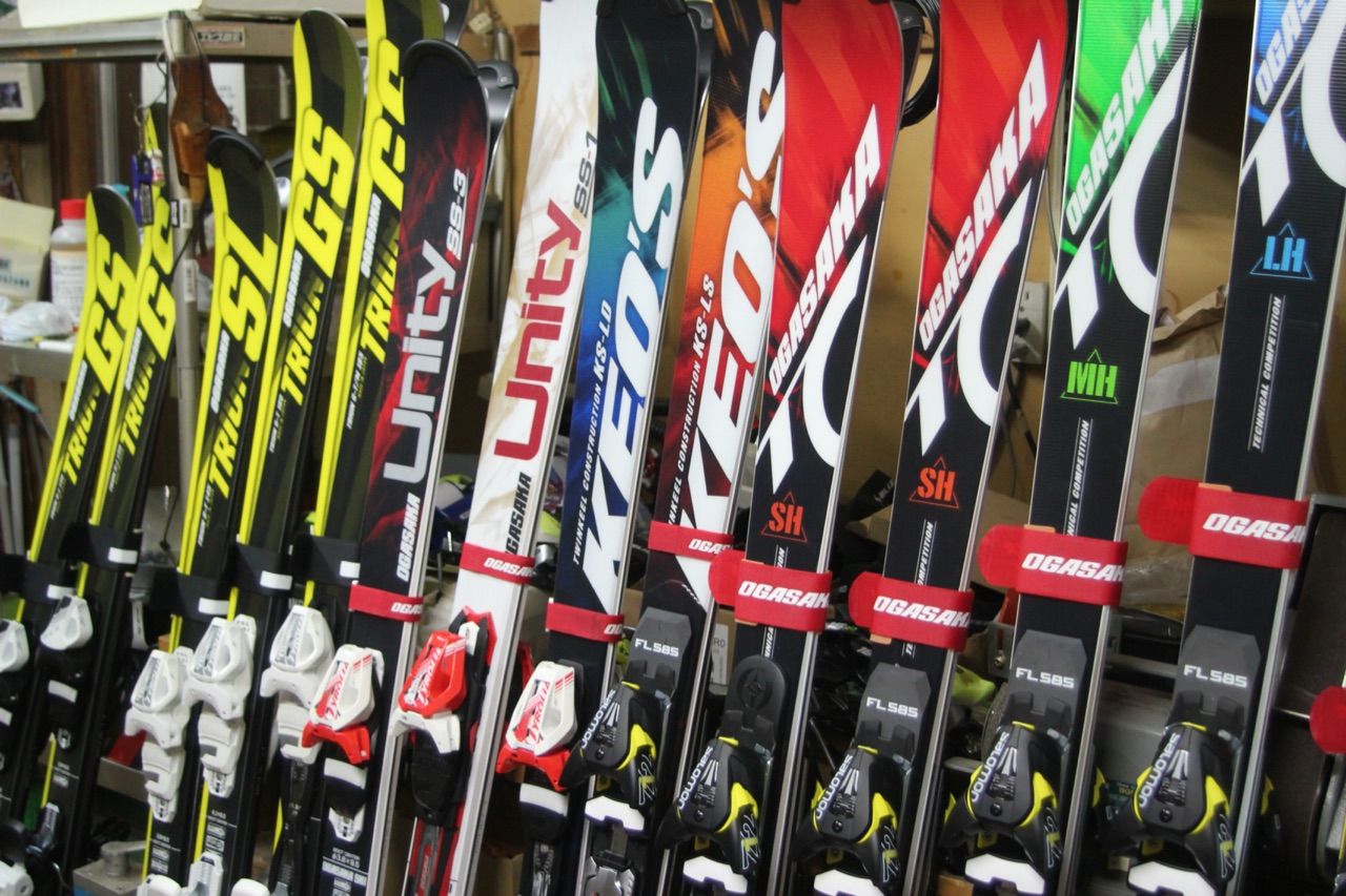 オガサカ TRIUN GS 145cm スキー板 JR オガサカ TRIUN GS 145cm スキー板 JR オガサカ TRIUN GS 145cm