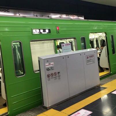 京王線に懐かしの2000系カラー復刻 : クラブアルペン情報局