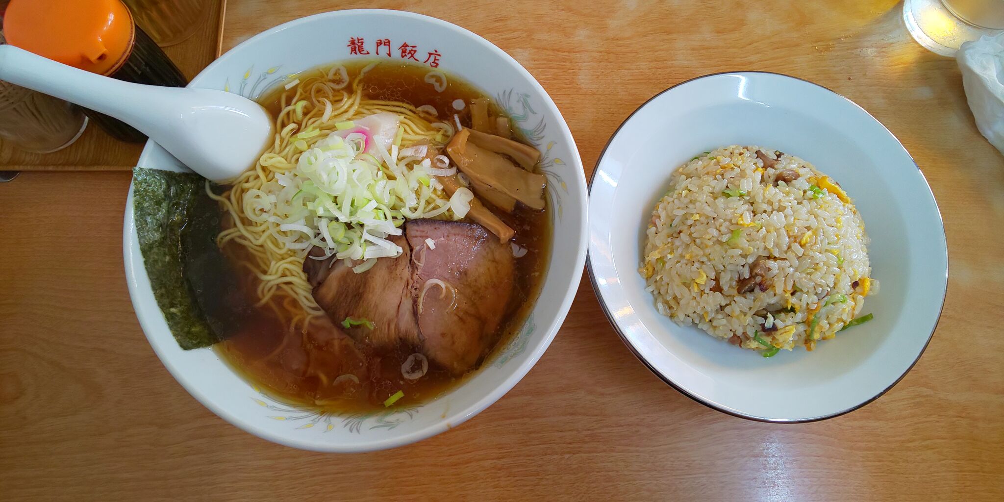 中華料理 龍門飯店 大和 青木悠真のラーメンと野球で日が暮れる 中華料理 龍門飯店 大和 青木悠真のラーメンと野球で日が暮れる