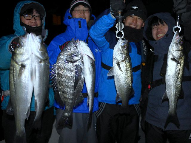 名古屋港　シーバス＆クロダイ