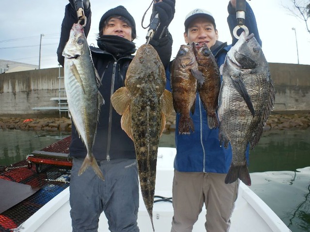 名古屋港 多魚種釣り