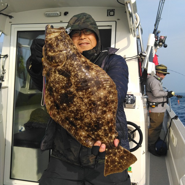 KIMG1602_01_BURST1001602_COVER