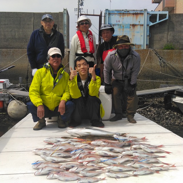 KIMG1639_01_BURST1001639_COVER