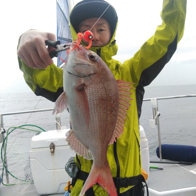 KIMG1670_01_BURST1001670_COVER