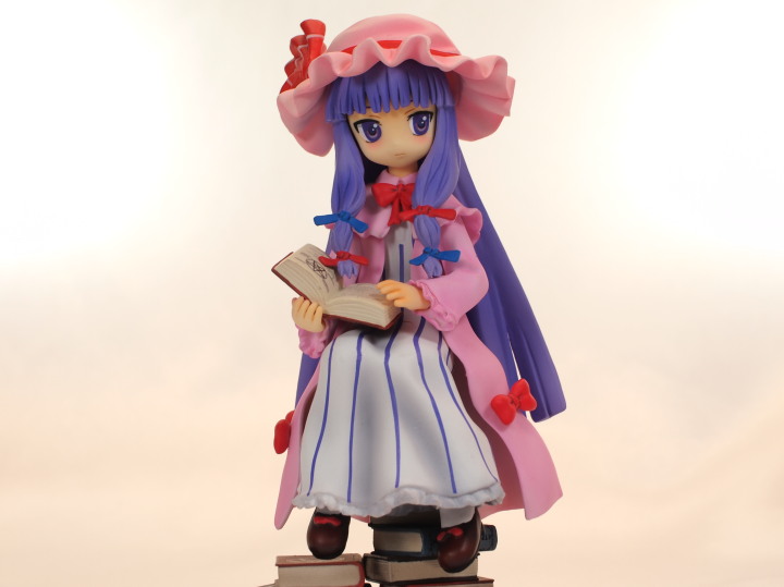 東方プロジェクト “知識と日陰の少女” パチュリー・ノーレッジ