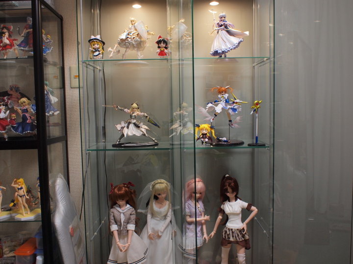 デトルフ 黒　2台　※フィギュアは付きません。 IKEAデトルフは生産終了！後継＆代替コレクションケース解説