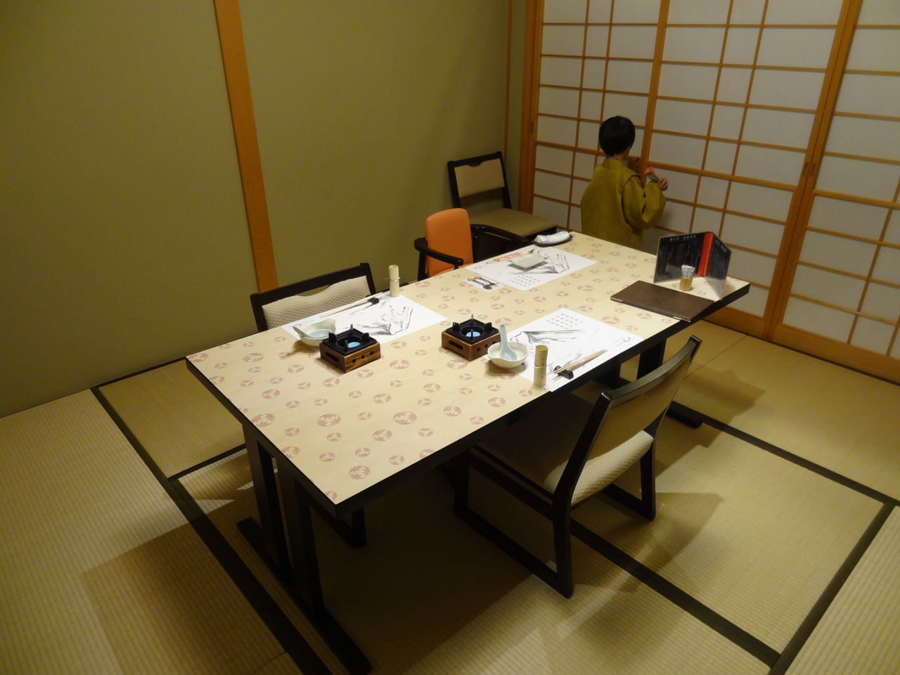 ０ ３歳子連れ鐘山苑ホテル宿泊 ダメ親父の奮闘記