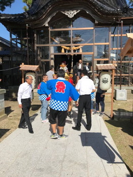 山島八幡神社からスタート